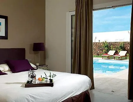 Вилла Puerto Del Carmen Sleeps 8 Air Con Wifi Пуэрто дель Кармен